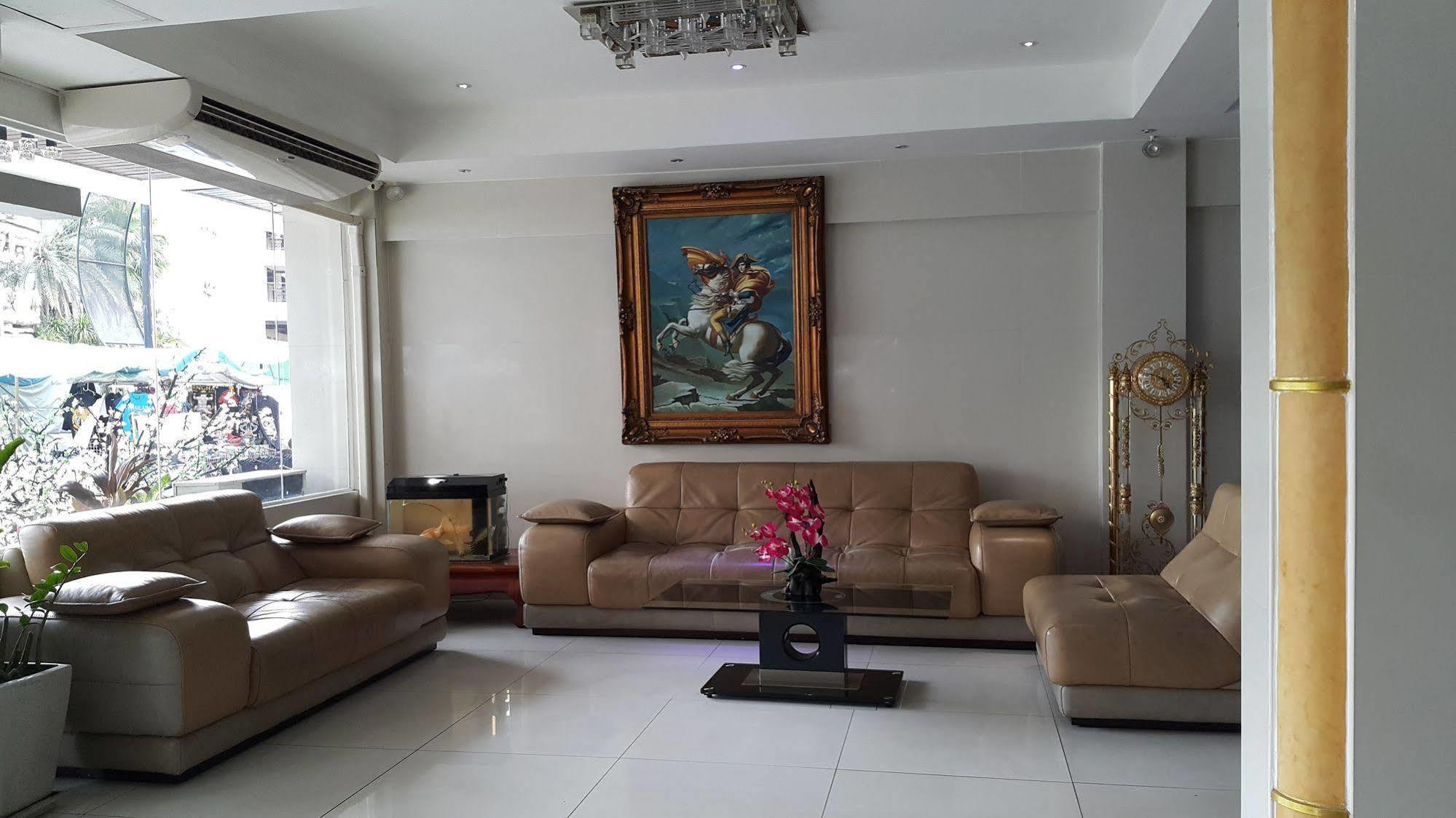 The Privi Suites Pattaya Eksteriør billede