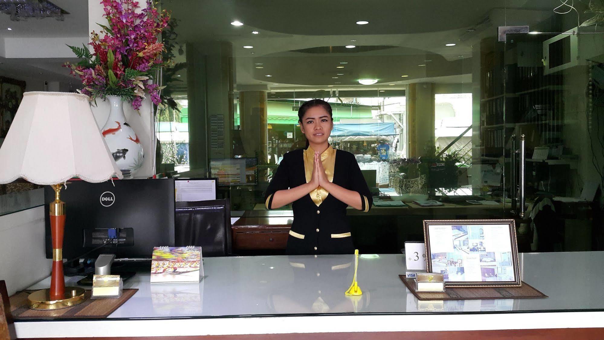 The Privi Suites Pattaya Eksteriør billede