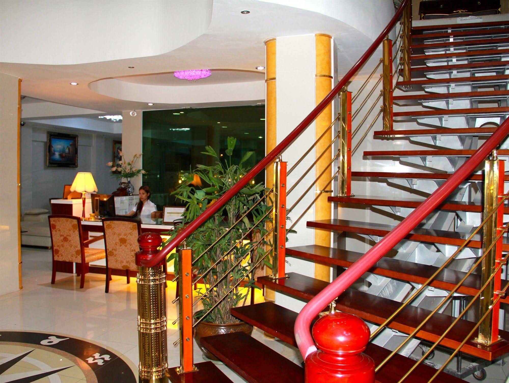 The Privi Suites Pattaya Eksteriør billede